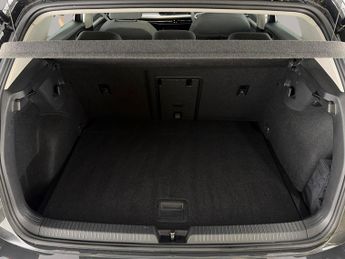 Volkswagen Golf 1.5 eTSI MHEV Life DSG (150 ps) - BLUETOOTH - DIGITAL DASH - PAR
