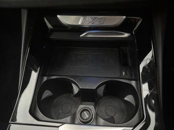 BMW iX3 80kWh Premier Edition Pro (286 ps) - HK AUDIO - DRIVING ASSISTAN