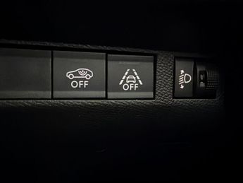 Peugeot 208 1.2 PureTech Allure Premium + EAT (100 ps) - LANE DEPARTURE  - B