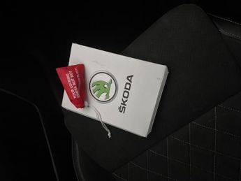 Skoda Superb 1.4 TSI iV 13kWh SportLine Plus Plug-in DSG (218 ps) - ADAPTIVE 