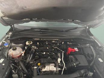 Ford Kuga 1.5 EcoBlue ST-Line Edition (120 ps) REV CAM - NAV - P SENSORS -