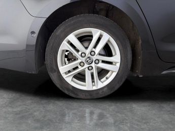 Toyota Corolla 1.8 VVT-h GPF Icon Tech Touring Sports CVT (122 ps) - APPLE CARP