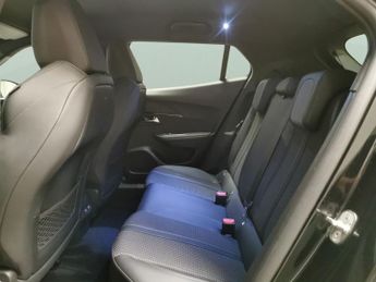 Peugeot E-2008 50kWh GT (7kW Charger) (136 ps) - REVERSE CAM - NAV - HEATED SEA
