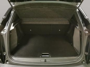Peugeot E-2008 50kWh GT (7kW Charger) (136 ps) - REVERSE CAM - NAV - HEATED SEA