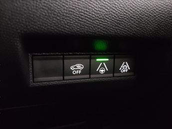 Peugeot E-208 50kWh GT Premium (7kW Charger) (136 ps) - REVERSE CAM - NAV