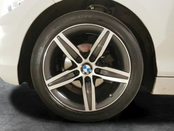 BMW 1 Series 1.5 118i GPF Sport (136 ps) - MIRROR CAPS - BLACK - SPORT LEATHE