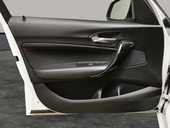 BMW 1 Series 1.5 118i GPF Sport (136 ps) - MIRROR CAPS - BLACK - SPORT LEATHE