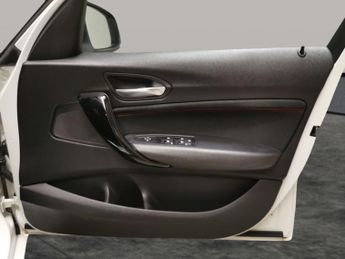BMW 1 Series 1.5 118i GPF Sport (136 ps) - MIRROR CAPS - BLACK - SPORT LEATHE