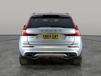 Volvo XC60 2.0 B5 MHEV R-Design Pro AWD (235 ps) - SUNBLINDS - INTELLISAFE 