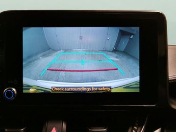 Toyota C-HR 1.8 VVT-h GPF Design CVT (122 ps) - LED - REVERSE CAM - NAV