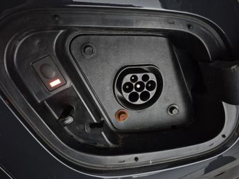 Kia Sportage 1.6 T-GDi 13.8kWh GT-Line Plug-in AWD (261 bhp) - LED - REVERSE 