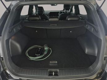 Kia Sportage 1.6 T-GDi 13.8kWh GT-Line Plug-in AWD (261 bhp) - LED - REVERSE 