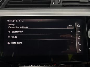 Audi e-tron 55 Black Edition quattro 95kWh (11kW Charger) (408 ps) - LED - R