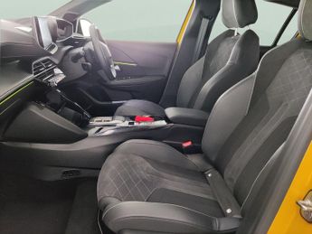 Peugeot E-208 50kWh GT Premium (7kW Charger) (136 ps) - REVERSE CAM - NAV