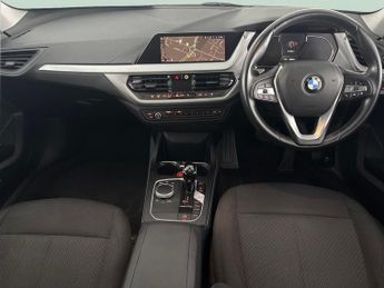 BMW 1 Series 1.5 118i SE DCT (140 ps) - REVERSE CAM - PERFORMANCE CONTROL