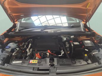 Peugeot E-2008 50kWh GT (7kW Charger) (136 ps) - LED - REVERSE CAM - NAV