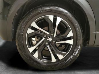 Peugeot E-2008 50kWh GT (7kW Charger) (136 ps) - LED - REVERSE CAM - NAV