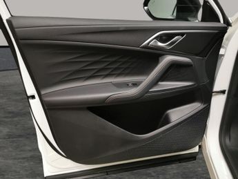 MG Mg Hs 1.5 T-GDI Trophy DCT (169 ps) - CARPLAY - KEYLESS ENTRY - LED
