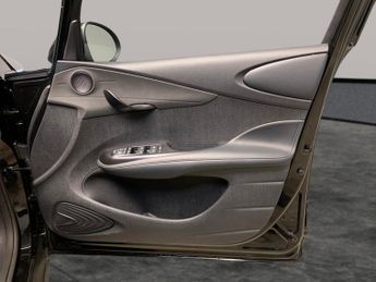 BYD Dolphin 60.48kWh Comfort (204 ps) - KEYLESS ENTRY - 360 CAM - LED