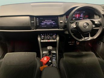 Skoda Kodiaq 1.5 TSI ACT SportLine DSG (7 Seat) (150 ps) - APPLE CARPLAY - RE