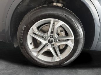 Audi Q5 40 TDI Quattro Sport S Tronic [C+S] - LED - REVERSE CAM - HEATED