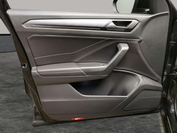 Volkswagen T-Roc 1.5 TSI Style DSG (150 ps) - DIGITAL DASH - PARK SENSORS - PADDL