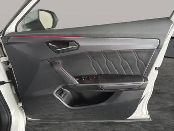 Cupra Formentor 1.4 eHybrid 12.8kWh V2 Plug-in DSG (204 ps) - REV CAM - PARK ASS
