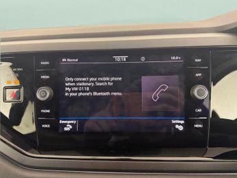 Volkswagen Taigo 1.5 TSI R-Line DSG (150 ps) - BLUETOOTH - WIRELESS CHARGER - DIG