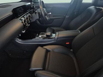 Mercedes-Benz A Class 1.5 A180d Sport 7G-DCT (116 ps) - COMFORT PACK - ACTIVE LANE KEE