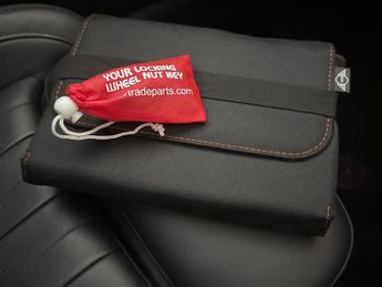 Mini Clubman 1.5 Cooper Exclusive 6dr Steptronic (136 ps) - DARKENED REAR GLA