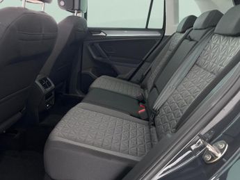 Volkswagen Tiguan 1.5 TSI Life DSG (150 ps) - ACTIVE LANE ASSIST - LED - BLUETOOTH