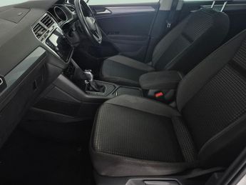 Volkswagen Tiguan 1.5 TSI Active DSG (150 ps) ADAPTIVE CRUISE - APPLE CARPLAY - LE