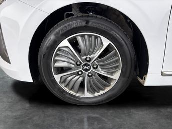 Hyundai Ioniq 1.6 h-GDi 8.9kWh Premium Plug-in DCT (141 ps) - DRIVING ASSISTAN