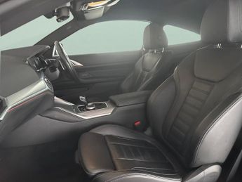 BMW 4 Series 2.0 420i M Sport Coupe (184 ps) - ACOUSTIC GLAZING