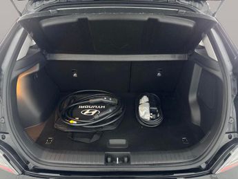 Hyundai Kona 64kWh Premium (10.5kW Charger) (204 ps) - UPGRADED SOUND - CARPL