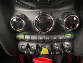 Mini Electric Hatch Cooper SE 32.6kWh Level 2 (184 ps) - CARPLAY - DRIVING ASSISTANT