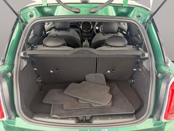 Mini Electric Hatch Cooper SE 32.6kWh Level 2 (184 ps) - CARPLAY - DRIVING ASSISTANT