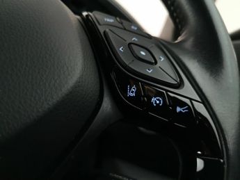 Toyota C-HR 1.8 VVT-h Icon CVT (122 ps) - CARPLAY - LED - REVERSE CAM