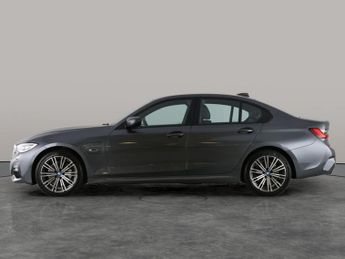BMW 3 Series 330e M Sport Step [Tech Pack] - HUD - CARPLAY - ACTIVE LANE ASSI