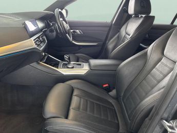 BMW 3 Series 330e M Sport Step [Tech Pack] - HUD - CARPLAY - ACTIVE LANE ASSI