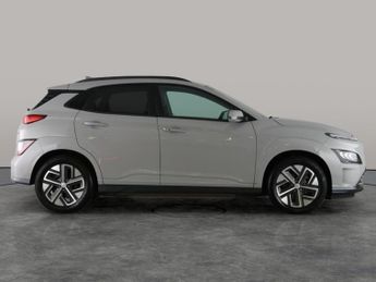 Hyundai Kona 64kWh Premium (10.5kW Charger) (204 ps) - UPGRADED SOUND - LED