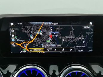 Mercedes-Benz EQA EQA 250 66.5kWh AMG Line (190 ps) - LED - REVERSE CAM - NAV