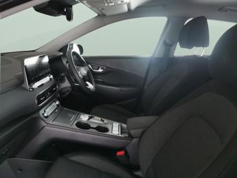 Hyundai Kona 64kWh Premium (10.5kW Charger) (204 ps) - KEYLESS ENTRY - LED - 
