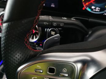 Mercedes-Benz EQA EQA 250 66.5kWh AMG Line (190 ps) - LED - REVERSE CAM - NAV