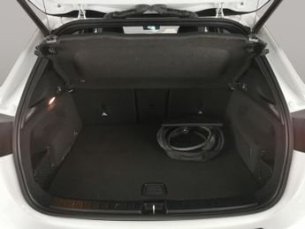 Mercedes-Benz EQA EQA 250 66.5kWh AMG Line (190 ps) - LED - REVERSE CAM - NAV