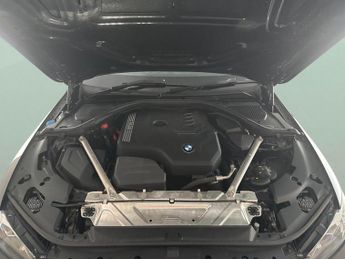 BMW 4 Series 2.0 420i M Sport Coupe (184 ps) - ACOUSTIC GLAZING