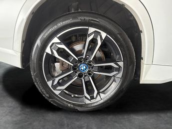 BMW X1 1.5 25e 16.3kWh M Sport Plug-in DCT xDrive (245 ps) - PARK ASSIS