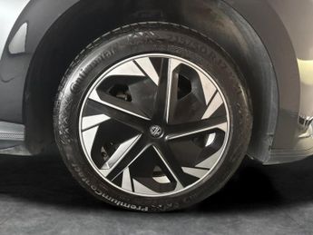 MG Mg4 51kWh SE (170 ps) - SPEED LIMIT RECOG - 17IN ALLOYS - CLIMATE CO