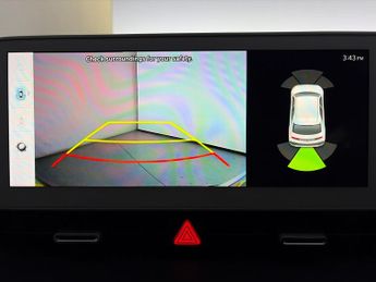Hyundai Ioniq 5 77kWh Premium (228 ps) - LED - REVERSE CAM - NAV