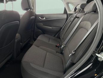 Hyundai Kona 64kWh Premium (10.5kW Charger) (204 ps) - UPGRADED SOUND - CARPL